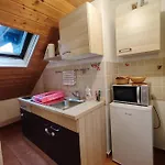 Madora - For Two In Fuzine, Near The Lejlighed