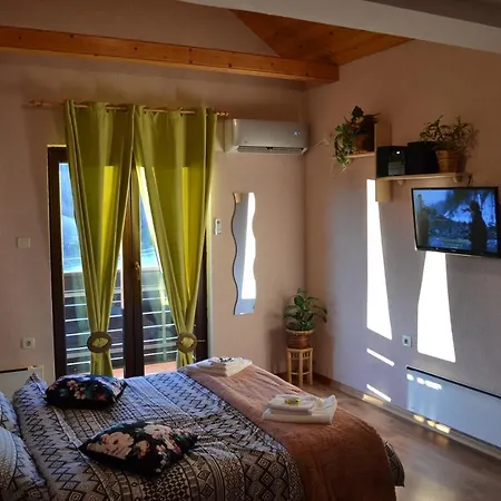 Appartamento Madora - For Two In Fuzine, Near The *